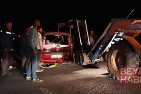 Sivas’ta hafif ticari araç ile otomobil çarpıştı: 6 yaralı