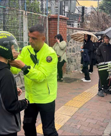 Motorize zabıta ekipleri, 15 öğrenciyi sınava yetiştirdi