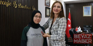 MEB Robot Yarışması’nda dereceye giren öğrencilere gram altın ödülü