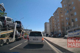 TIR şoförünün manevrası olası kazayı önledi; o anlar kamerada