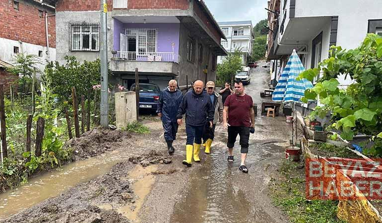 Ordu’da sağanak; ev ve iş yerlerini su bastı