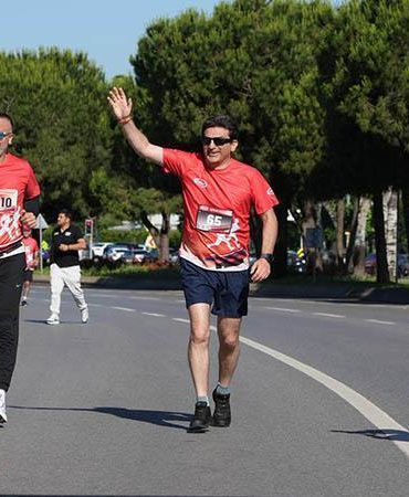 OYAK 65’inci Yıl Koşusu profesyonel sporcuları ve koşu tutkunlarını buluşturdu