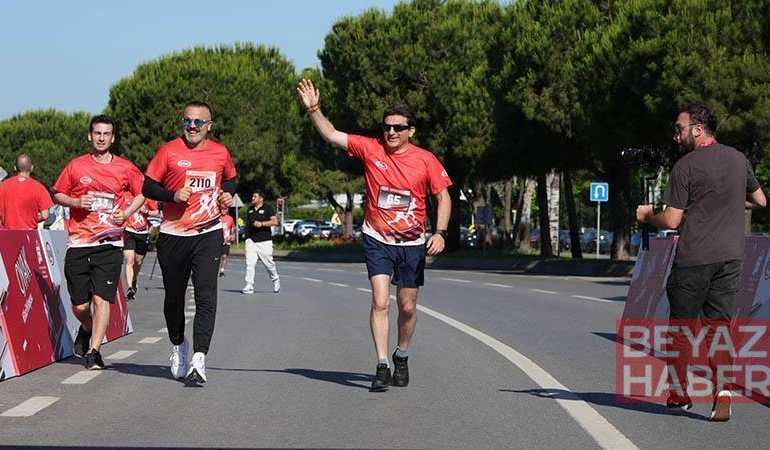 OYAK 65’inci Yıl Koşusu profesyonel sporcuları ve koşu tutkunlarını buluşturdu