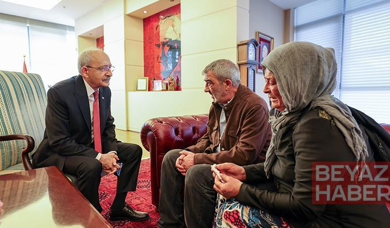 Kılıçdaroğlu, mağdur aileyi makamında kabul etti