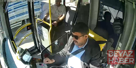 Otobüs şoförü, rahatsızlanan yolcusunu hastaneye yetiştirdi; o anlar kamerada