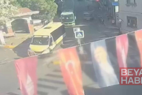 Beyoğlu’nda minibüsün çarptığı yaya hayatını kaybetti; kaza kamerada