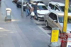 Pastaneden çıkarken silahlı saldırıya uğradı; olay kamerada