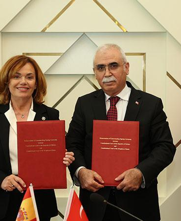 Türkiye ve İspanya Anayasa Mahkemesi arasında iş birliği anlaşması imzalandı