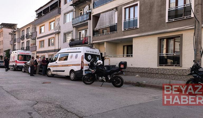 Yalnız yaşadığı evinde ölü bulundu