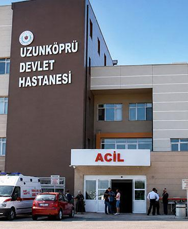 Çeltik fabrikasının ambarında 7 işçi, böcek ilacından zehirlendi