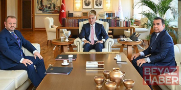 Bakan Ersoy, RTÜK Başkanı Daniş