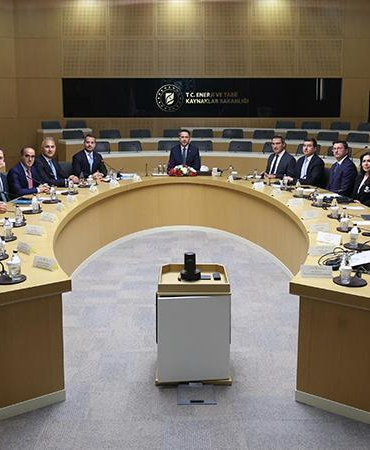 Bakan Bayraktar, DEİK heyetini kabul etti