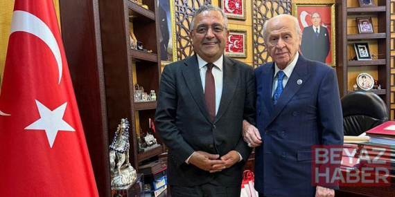 Devlet Bahçeli, Diyarbakır Milletvekili Sezgin Tanrıkulu ile bir araya geldi