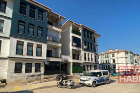 Kızı tarafından tabancayla vurulmuş halde bulunan kadın hastanede öldü