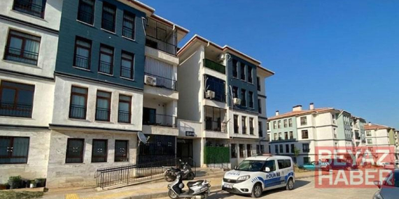 Kızı tarafından tabancayla vurulmuş halde bulunan kadın hastanede öldü