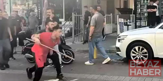 Avcılar’da tekmeli yumruklu sokak kavgası kamerada