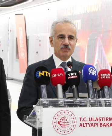 Bakan Uraloğlu: Dünyanın en uzun metro hatlarından birini tamamlamış olduk
