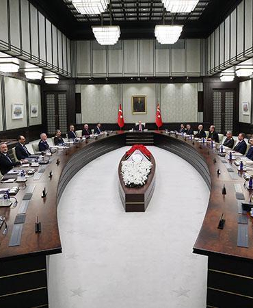 MGK Bildirisi: Türkiye, bölgede kalıcı barışın sağlanması yönündeki çabalara etkin katkı sunmayı sürdürecek