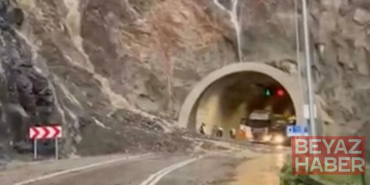 Artvin- Erzurum karayolunda heyelan