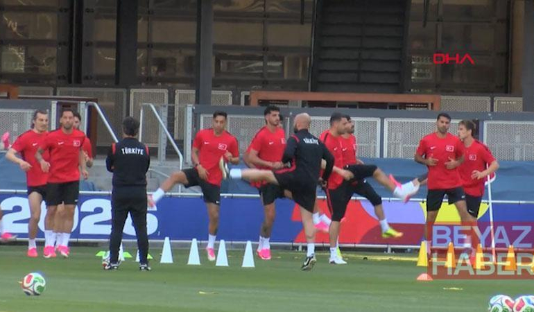 A Milli Futbol Takımı, Paraguay maçının hazırlıklarını tamamladı