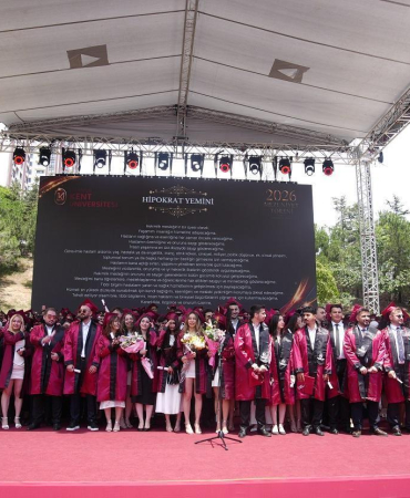 İstanbul Kent Üniversitesi’nde mezuniyet coşkusu