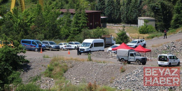 Maden ocağındaki göçükte mahsur kalan işçiyi kurtarma çalışmaları 3