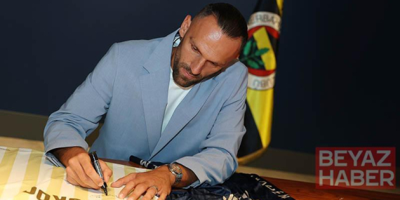 Fenerbahçe, Vedat Muriqi ile 3 yıllık sözleşme imzaladı