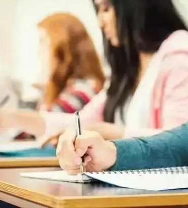 Bilfen Liseleri Bölüm Başkanları TYT sorularını değerlendirdi