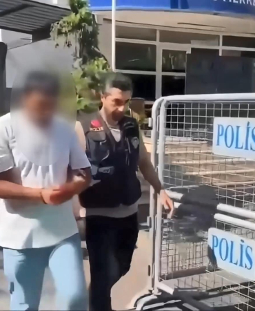 Beyoğlu’nda eski eşiyle ilişkisi olduğunu öne sürdüğü kişiyi vuran şüpheli tutuklandı