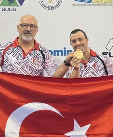 İzmirli down sendromlu sporcudan 7 şampiyonluk birden