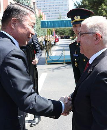Bakan Güler, Moğol mevkidaşı Batlut ile bir araya geldi