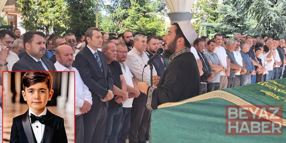 Bisikletiyle bakkala giderken kazada ölen 11 yaşındaki Alper, toprağa verildi