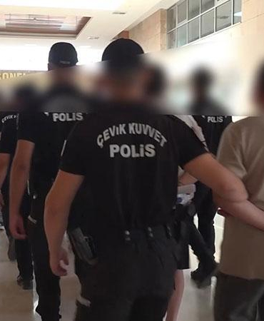 Avrupa ülkelerini hedef alan dolandırıcılık şebekesine operasyon: 5 tutuklama