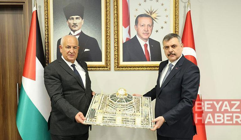 Bakan Çiftçi, Filistinli mevkidaşı Ziyad Hab El Rih ile bir araya geldi
