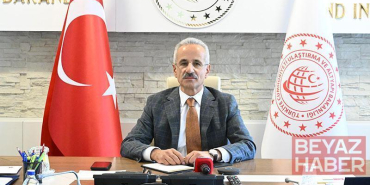 Bakan Uraloğlu: 15 gemimiz güvenli şekilde Basra Körfezi