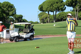 Üç kulübün taraftarı golf sahasında dostluk için buluştu