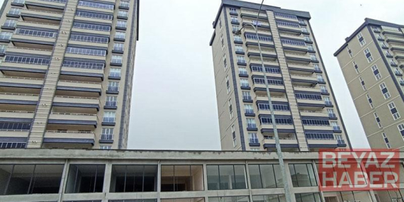 42 kişinin öldüğü Bad-ı Saba Konutları’na ilişkin 2 kamu görevlisi hakkında dava açıldı