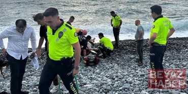 Boğulma tehlikesi geçiren asteğmen, polislerin yardımıyla kurtarıldı