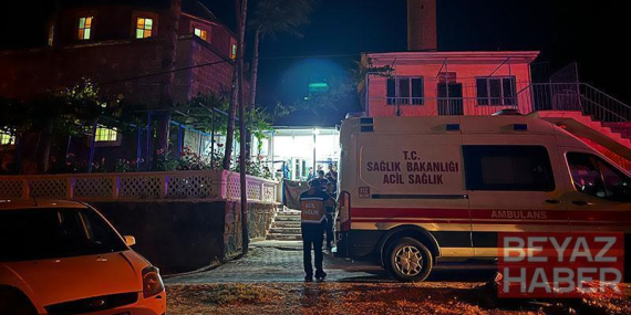 Camide tartıştığı 2 kişiyi bıçaklayarak öldürdü