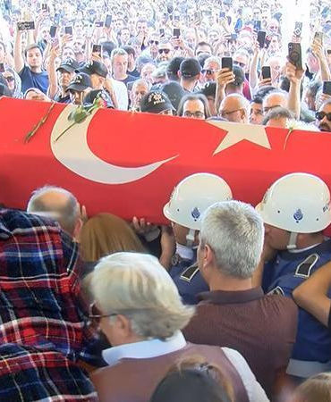 Kadir İnanır son yolculuğuna uğurlandı