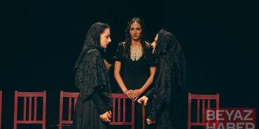 ‘Bernarda Alba’nın Evi’ DasDas’ta tiyatroseverlerle buluştu