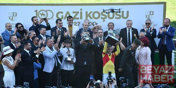 Ünlüler, Hipodrom.com locasında 100
