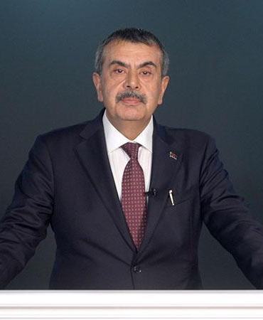 Bakan Tekin, öğretmenlere hitap etti