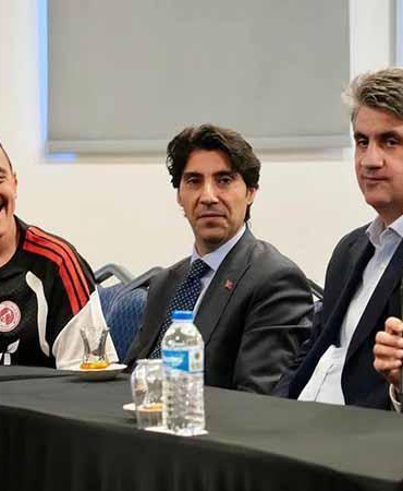 Bakan Şimşek, Batman Petrolspor kampını ziyaret etti
