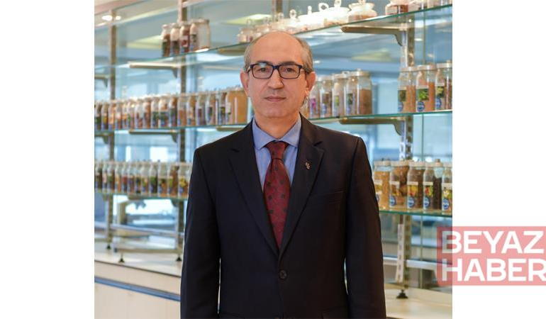 Prof. Dr. Türkoğlu: Biocomplex B11, saç dökülmesi ilacı minoksidilin etkisini yüzde 73 artırıyor