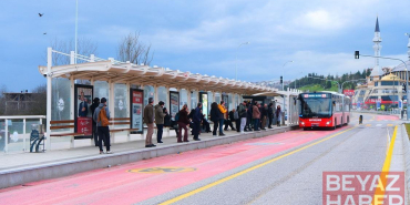 Sakarya’da metrobüs 1 yaşında: 3 milyon 650 bin yolcu taşıdı