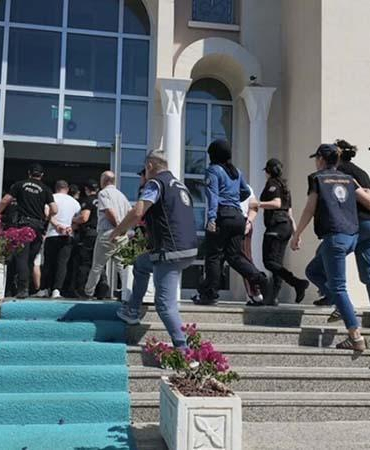 Muğla merkezli 4 ildeki göçmen kaçakçılığı operasyonunda 9 tutuklama