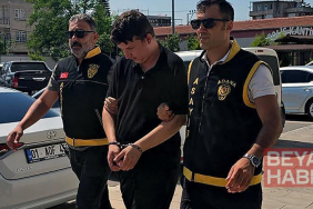 Başkasının kimliğini gösteren firari hükümlü, koluna yazdırdığı adı fark edilince yakalandı