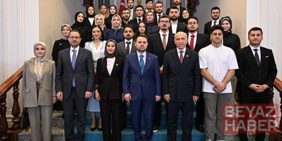 Bakan Gürlek, İstanbul 2 No’lu Barosu Başkanı Şamlı ve stajyer avukatları kabul etti
