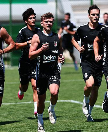 Beşiktaş günü çift antrenmanla tamamladı
